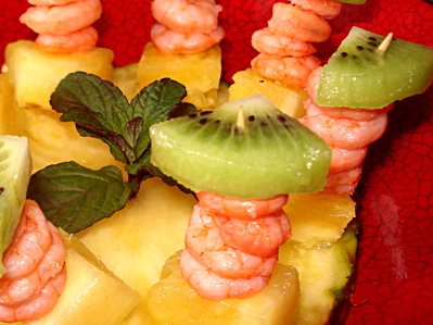 Mini brochettes de Crevettes, Ananas et Kiwi -- 18/05/13
