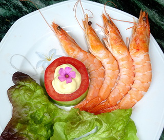 Assiette de Gambas, salade