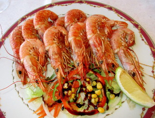 Gambas  la plancha et salade compose